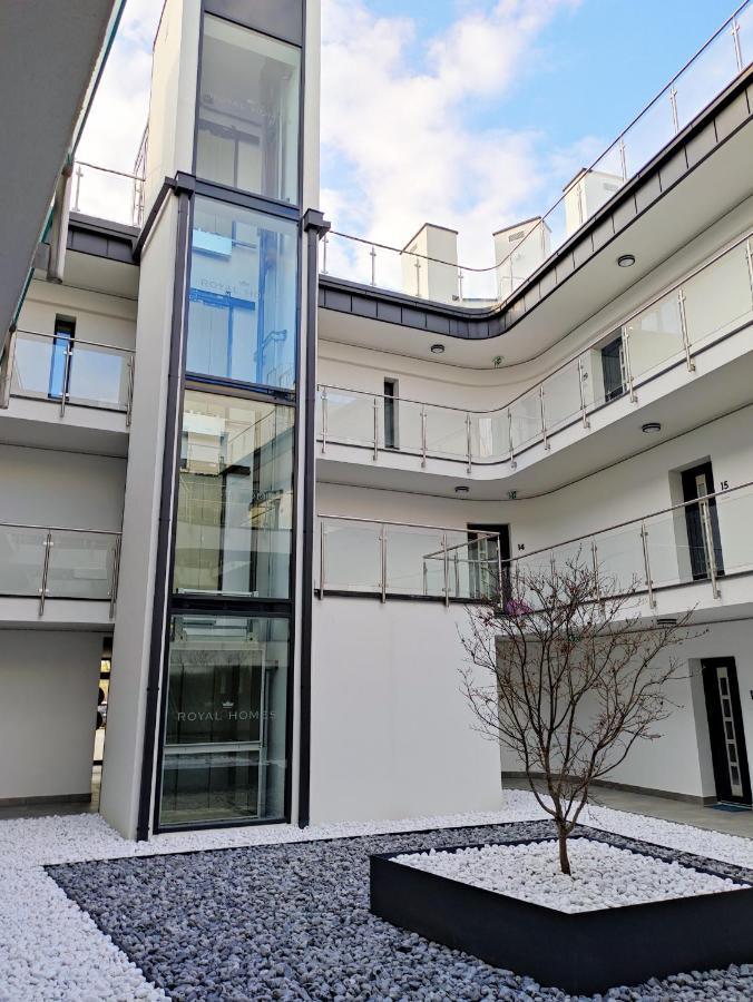 Royal Martin'S Apartment Keszthely Exterior photo