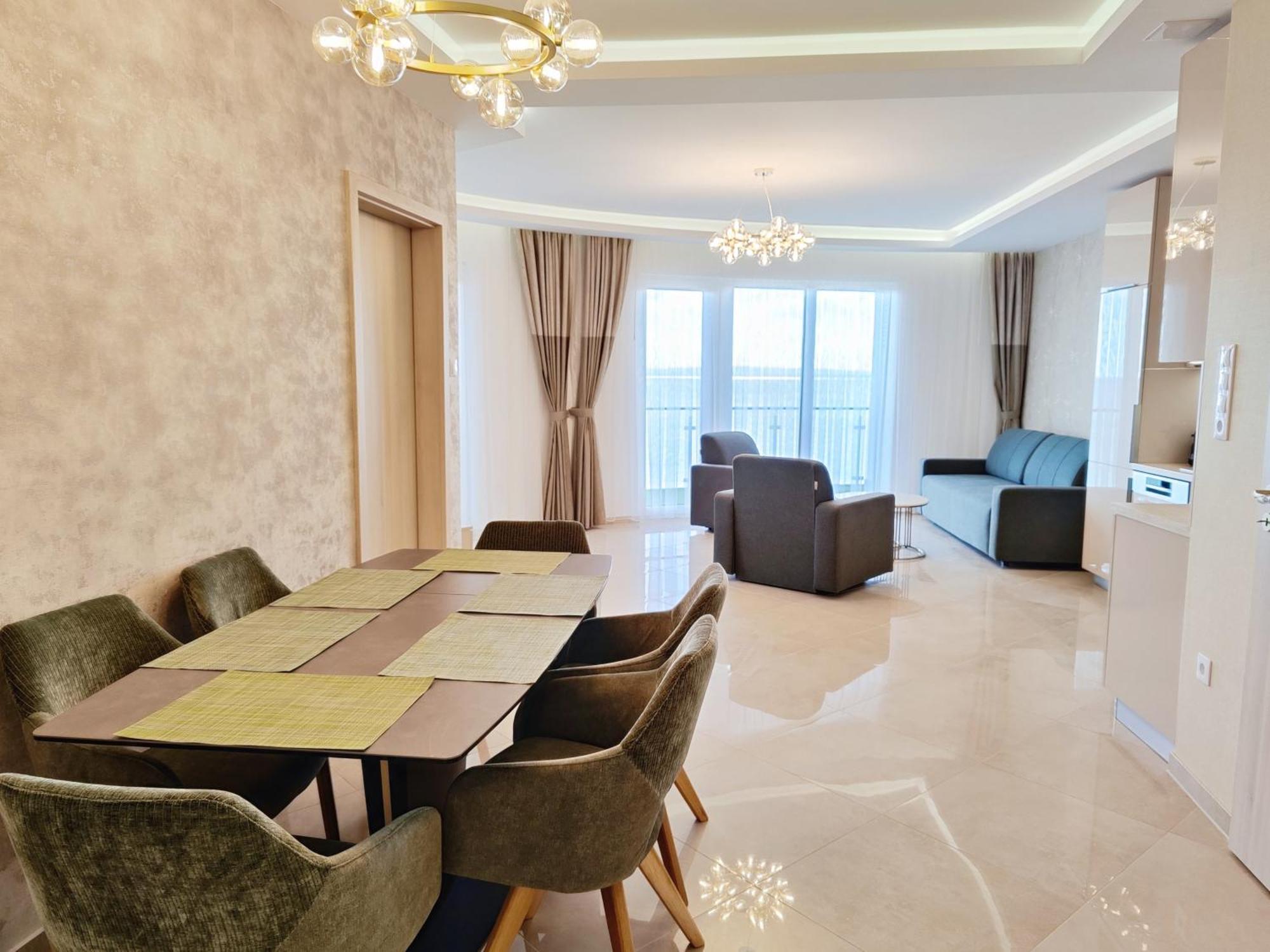 Royal Martin'S Apartment Keszthely Exterior photo